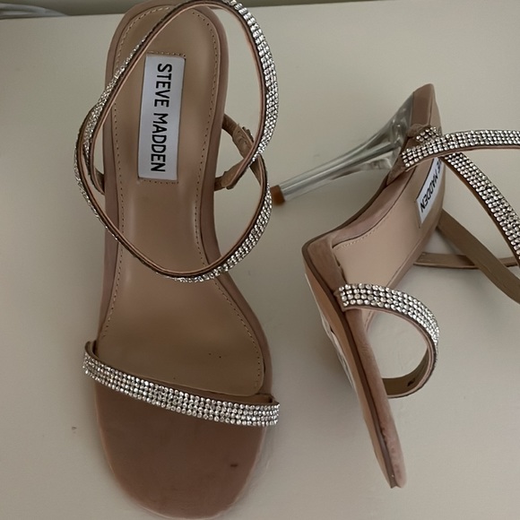 Nwt Steve Madden glittery pumps for an evening out or a formal event size 5 - Picture 2 of 3